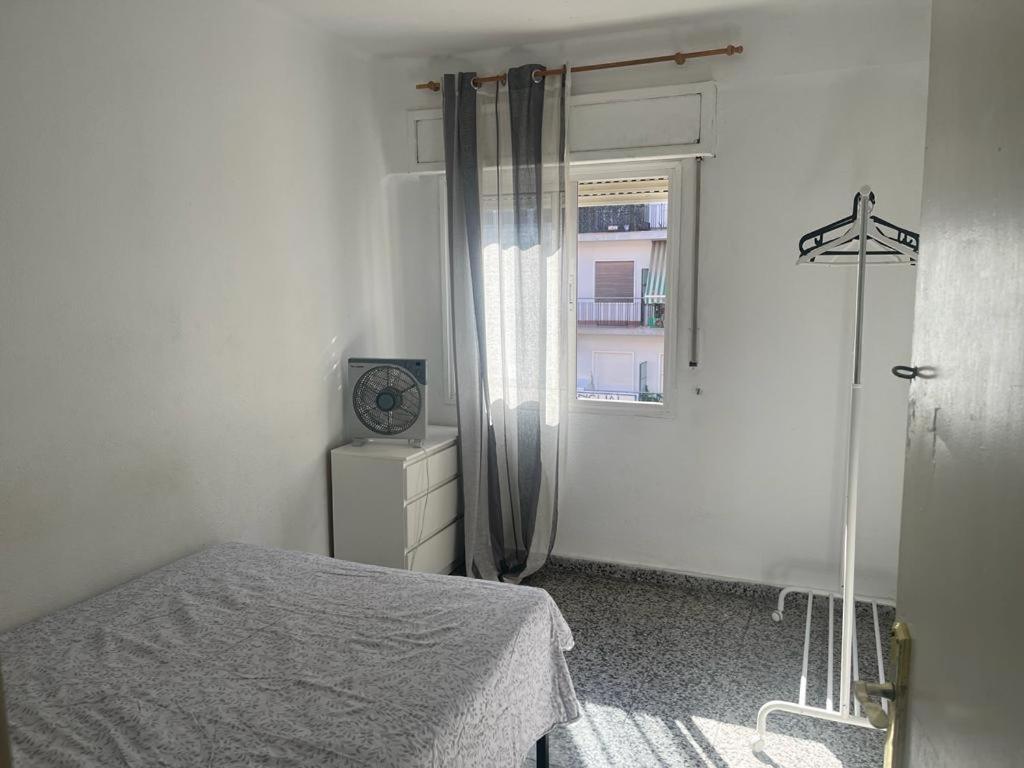 Apartamento De Habitaciones Privadas En El Centro De 马拉加 外观 照片