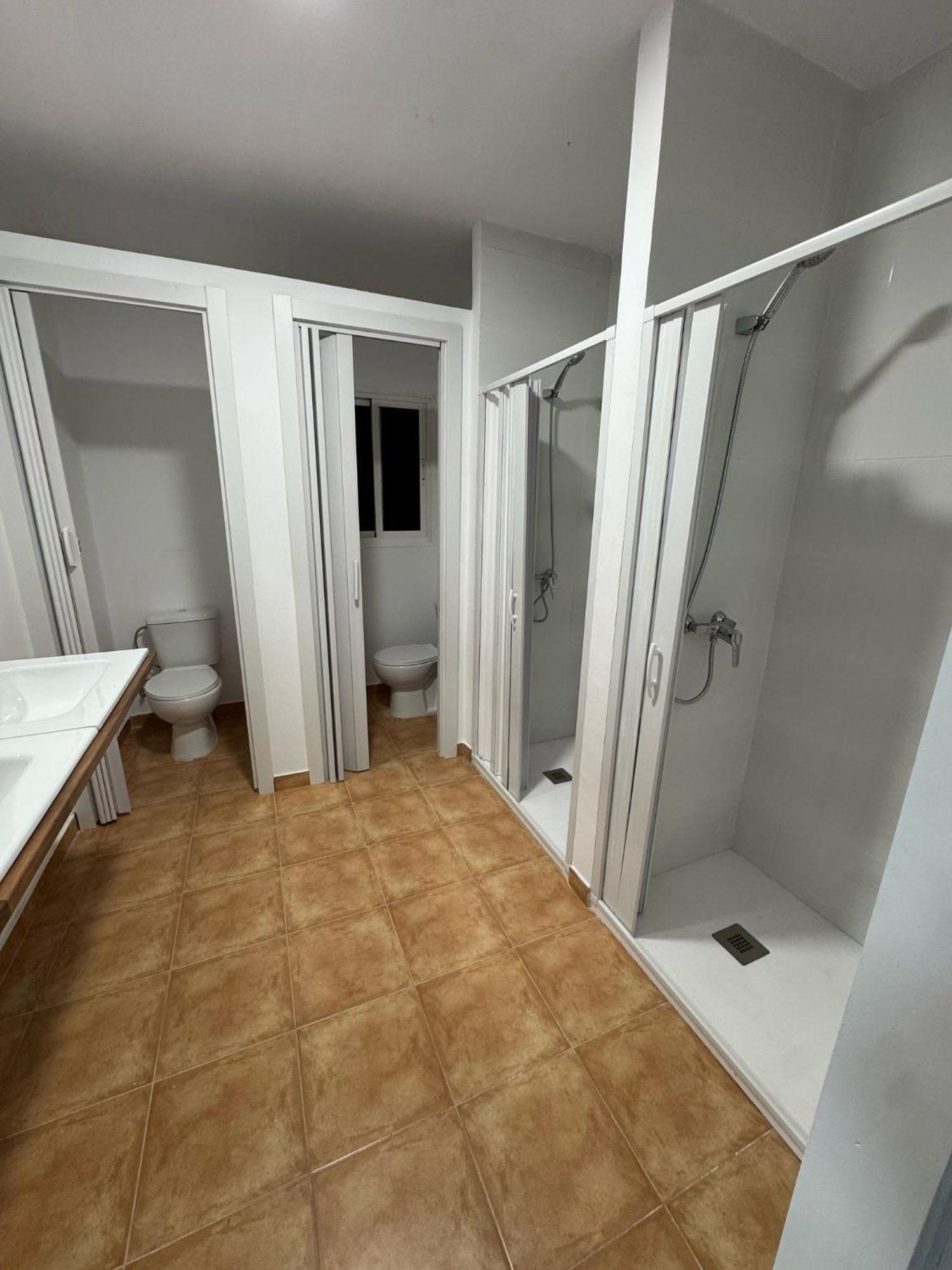 Apartamento De Habitaciones Privadas En El Centro De 马拉加 外观 照片